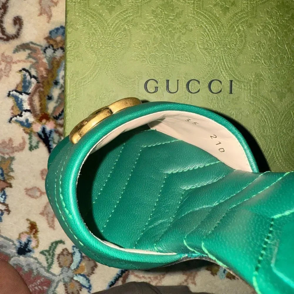 Brand new with box Gucci Double G leather sandals  gold hardware size 5